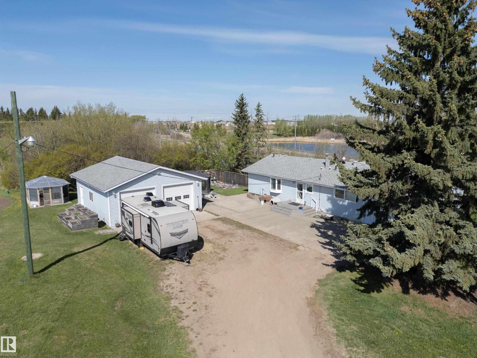 1551 ELLERSLIE RD SW — photo 34