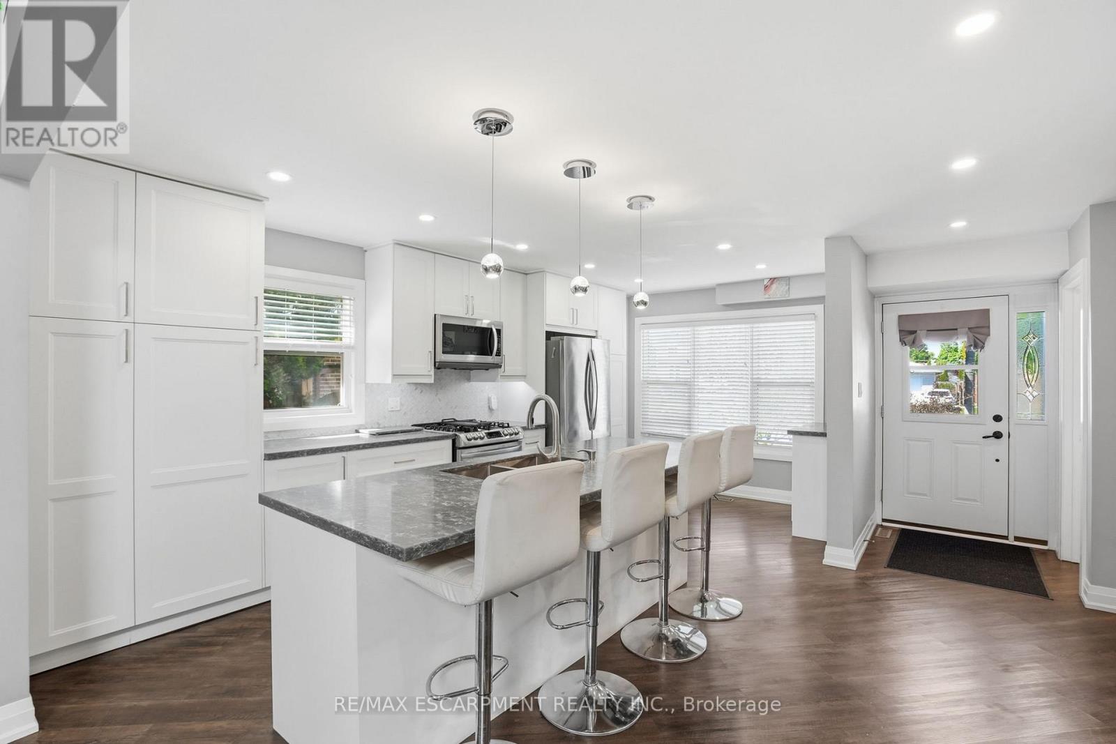 371 BRANTWOOD PARK ROAD - 10