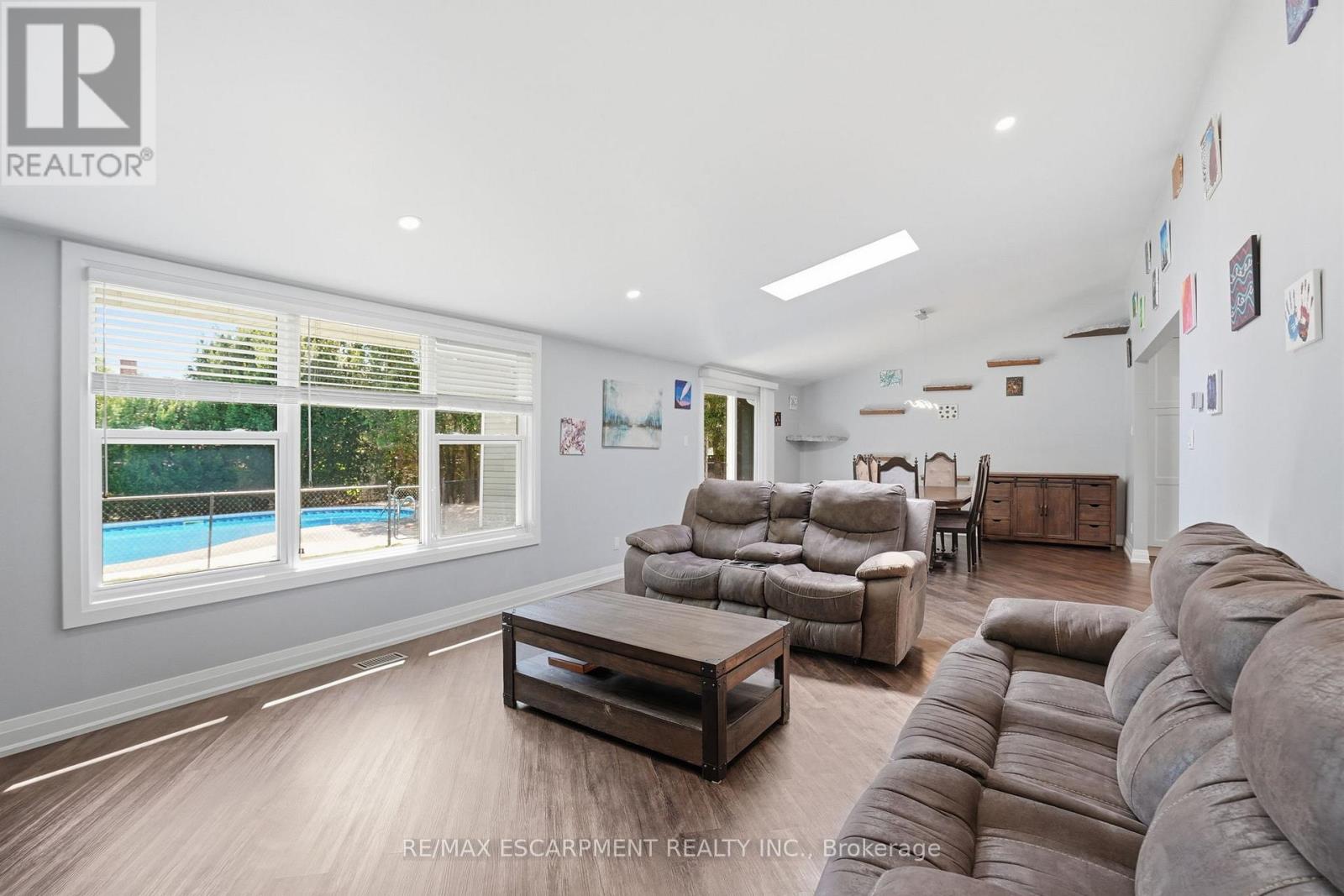 371 BRANTWOOD PARK ROAD - 15