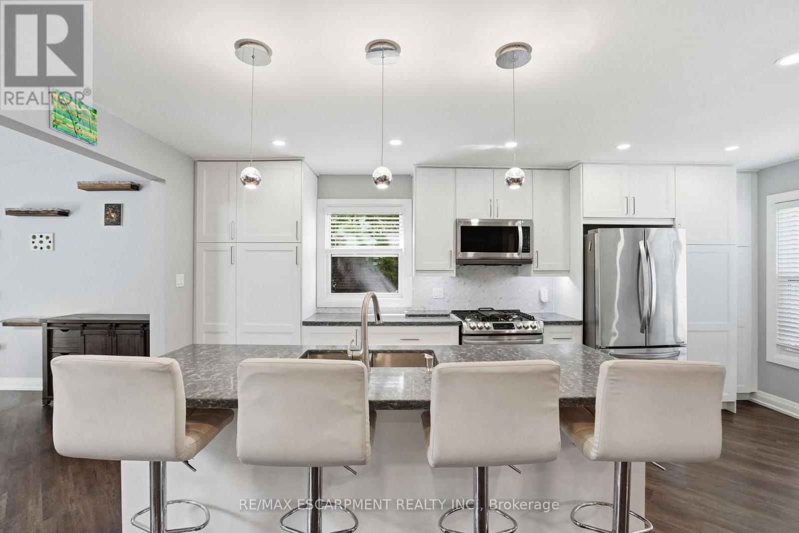 371 BRANTWOOD PARK ROAD - 9