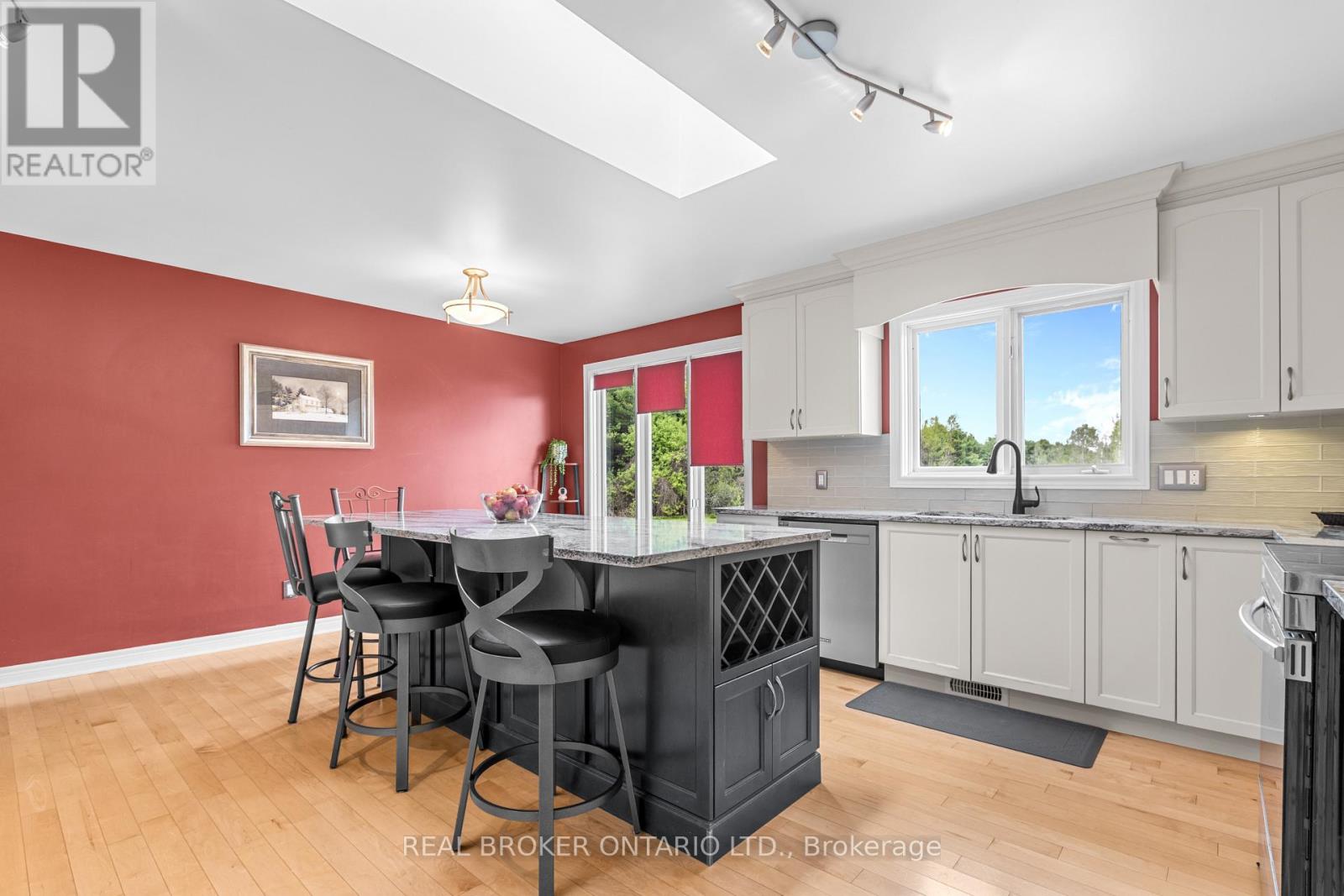 6451 OTTAWA STREET W - 10