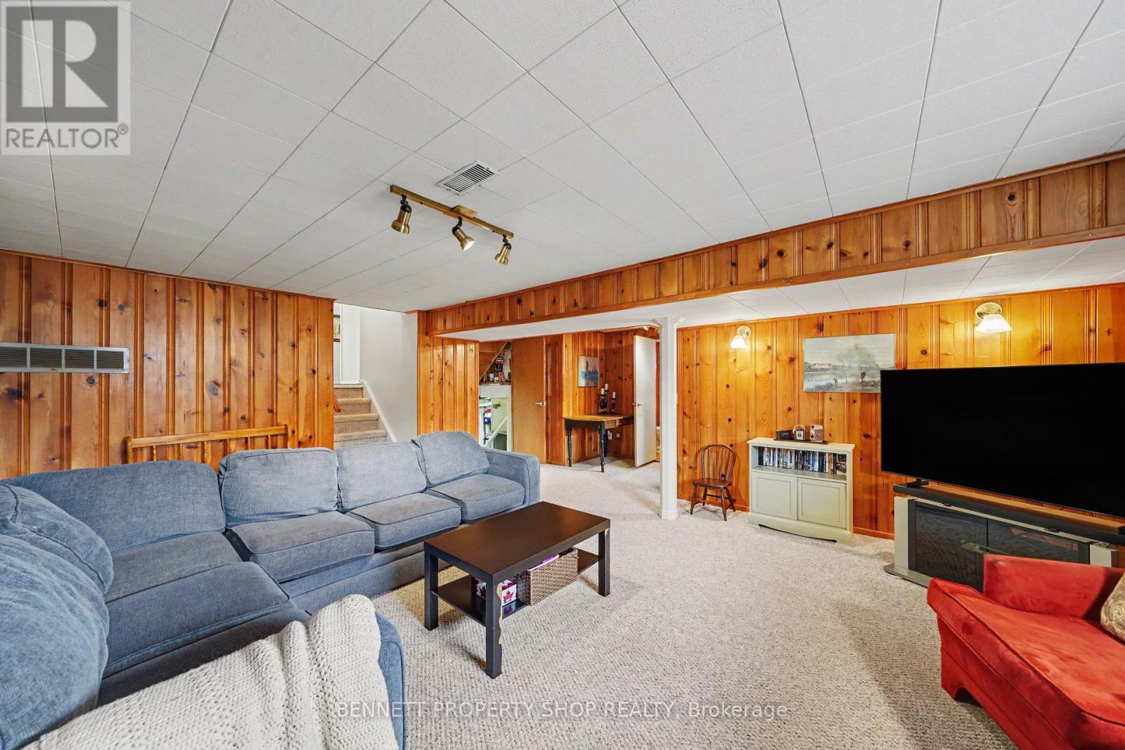 580 BLANCHARD CRESCENT - 13