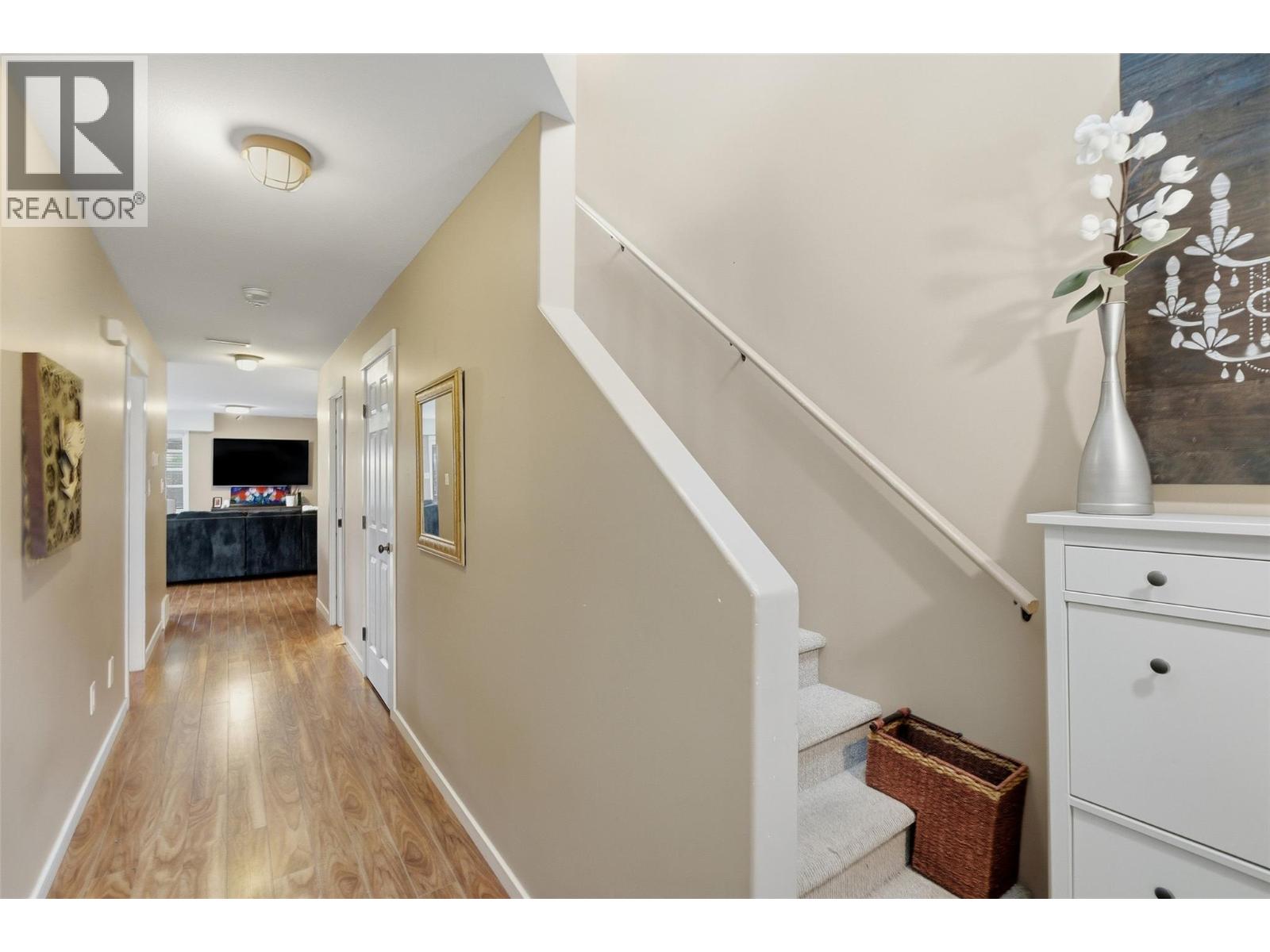 #43 1836 Greenfield Avenue - 5