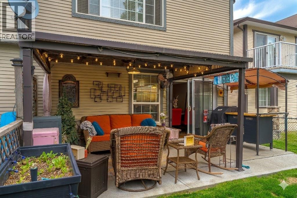 #43 1836 Greenfield Avenue - 33