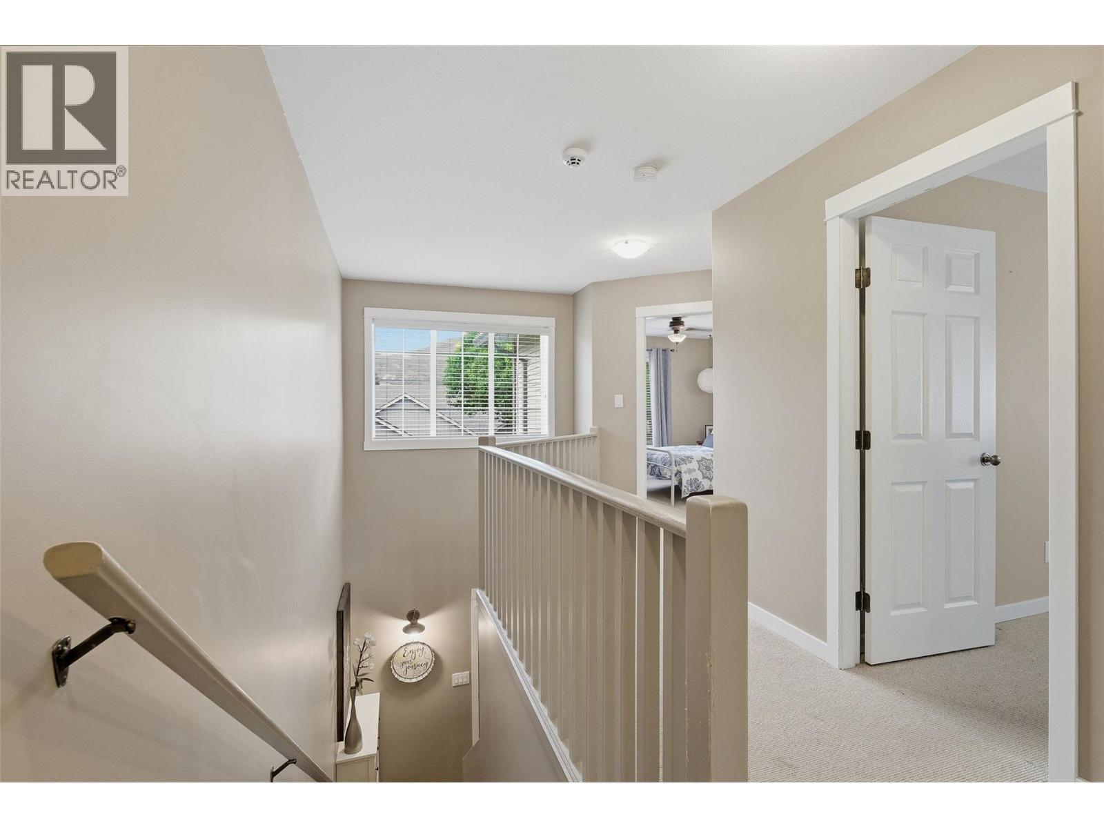 #43 1836 Greenfield Avenue - 21