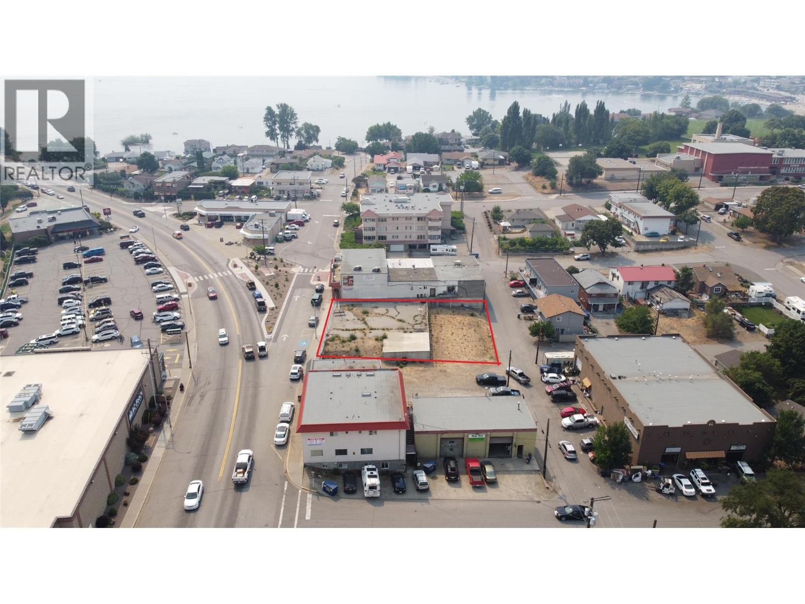 8121 MAIN Street, Osoyoos