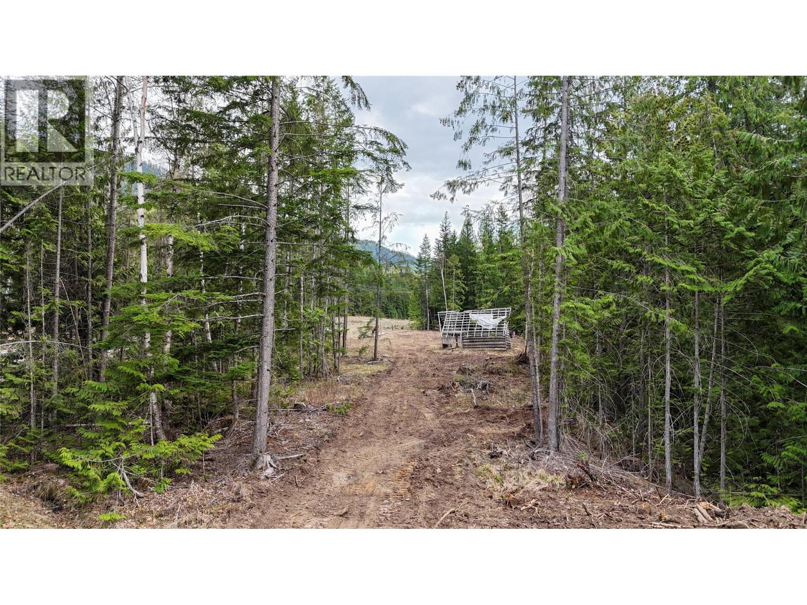 266 6 Highway, Cherryville