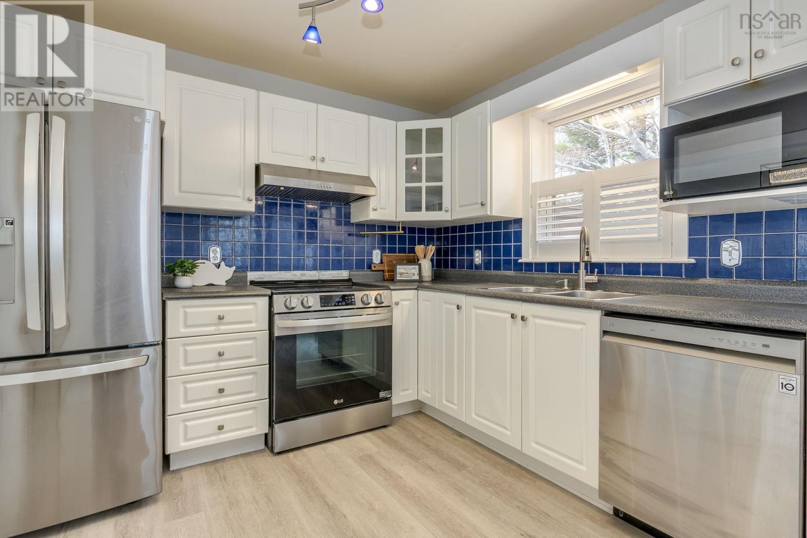 363 Oceanview Drive - 11
