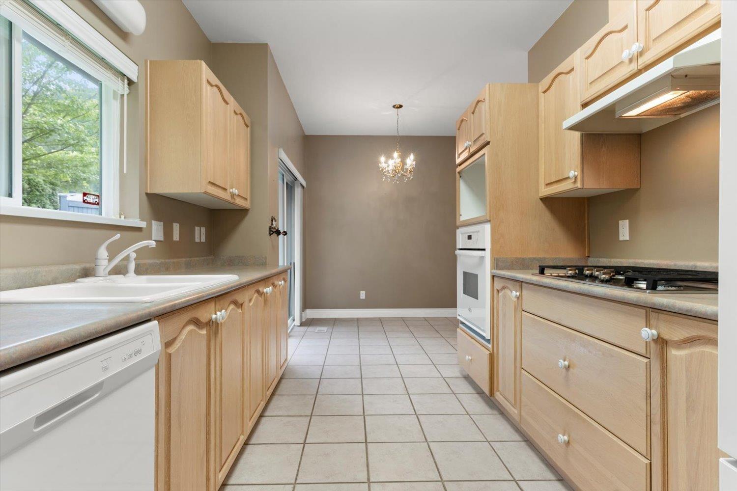 4 730 MCCOMBS DRIVE, Harrison Hot Springs, Harrison Hot Springs