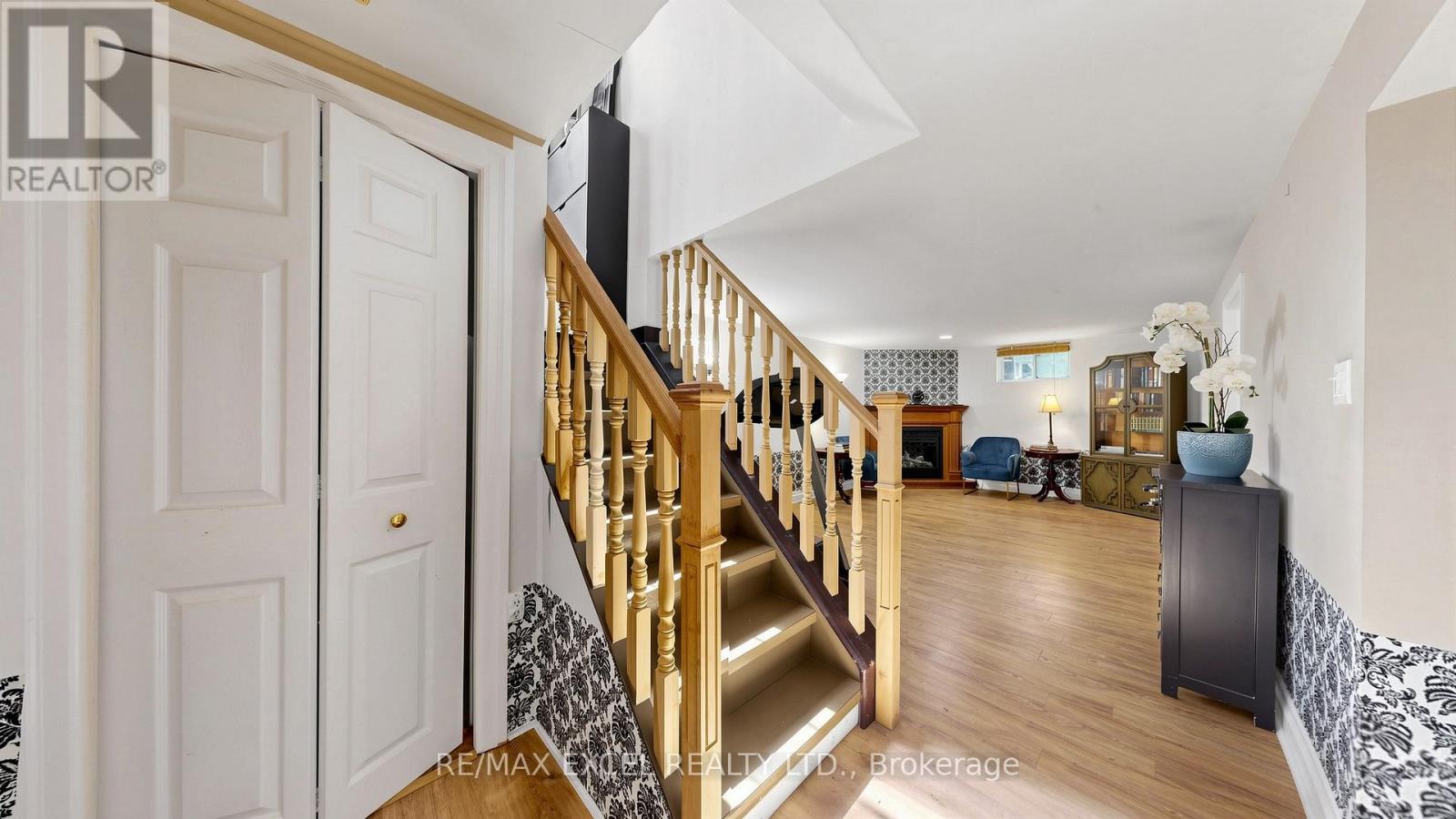 254 PATRICIA AVENUE - 22