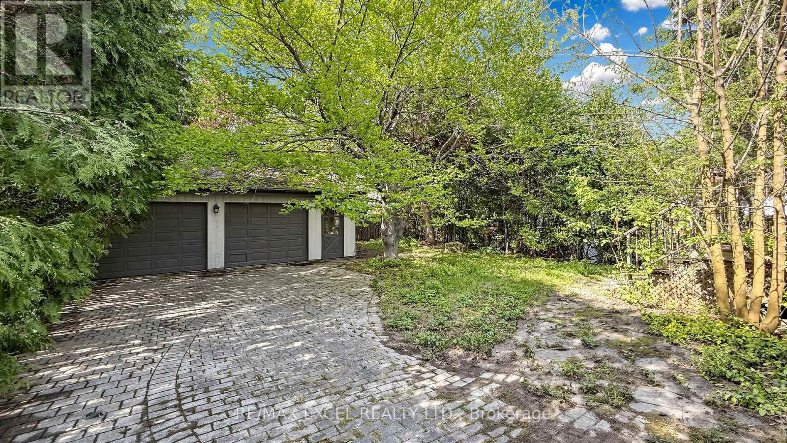254 PATRICIA AVENUE - 40
