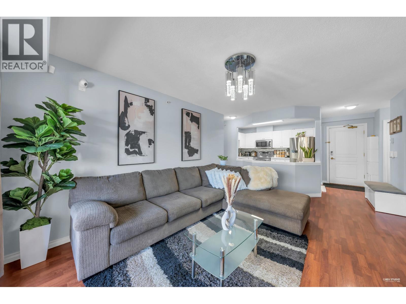 505 215 TWELFTH STREET, New Westminster