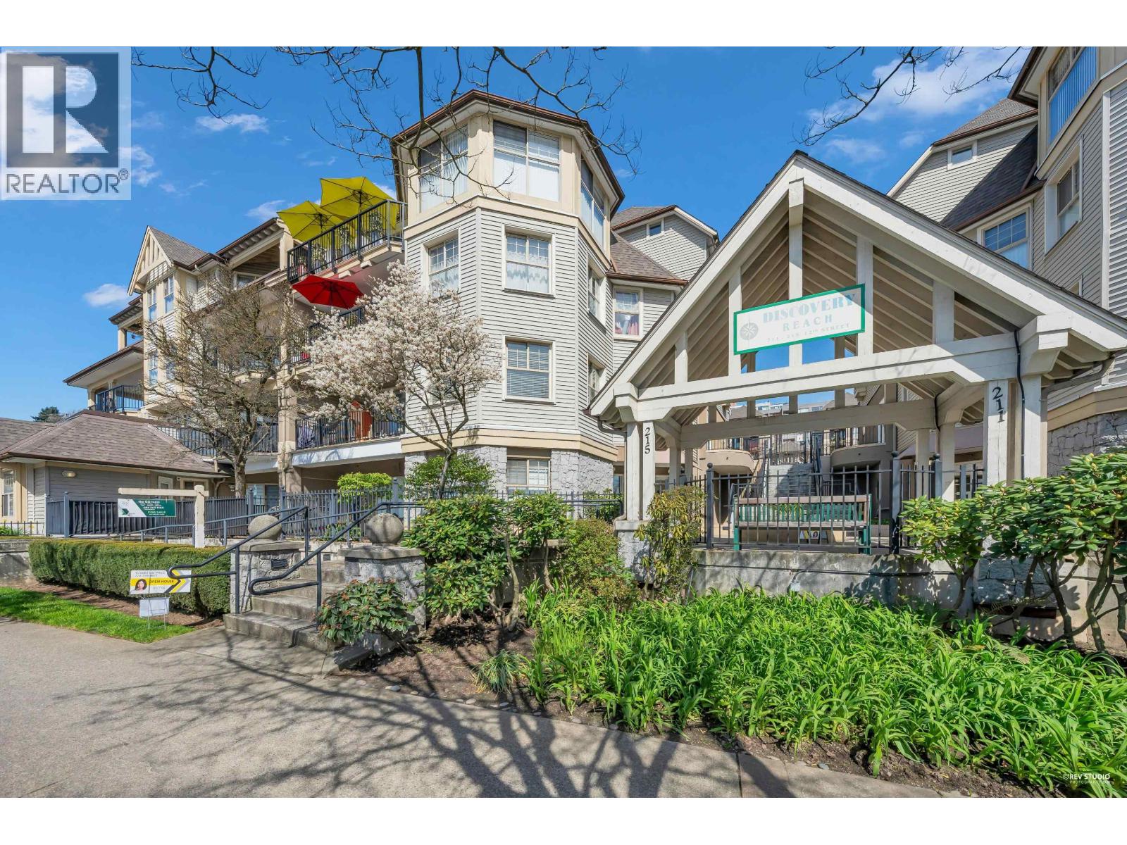 505 215 TWELFTH STREET, New Westminster