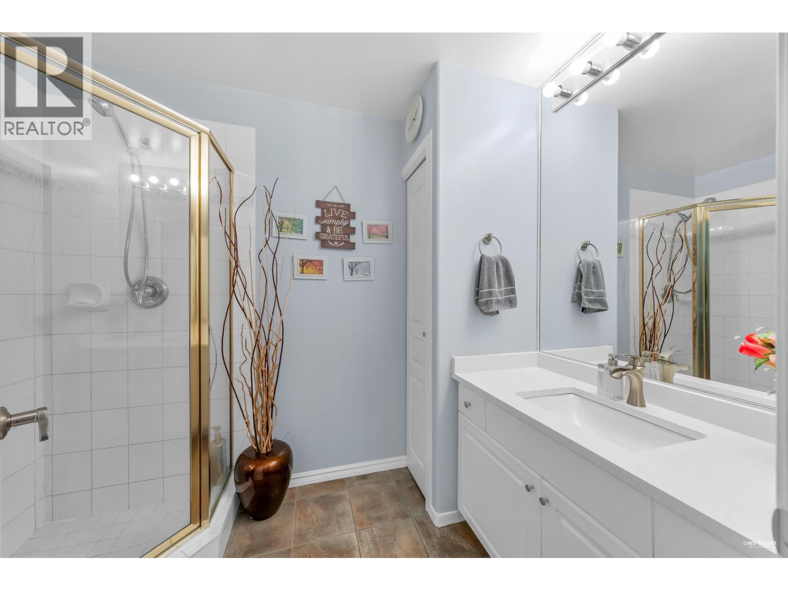 505 215 TWELFTH STREET, New Westminster