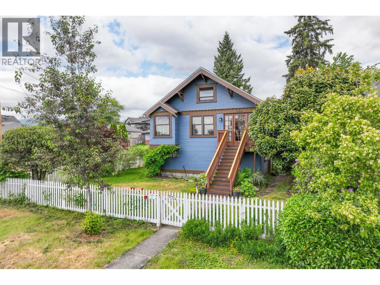 534 E 7TH STREET — main photo