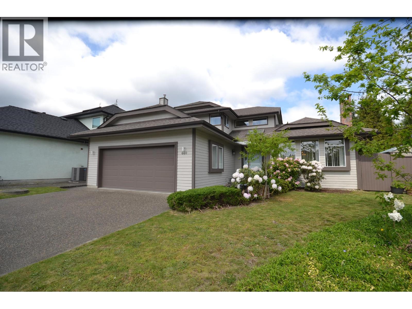 660 WALNUT PLACE — photo 3