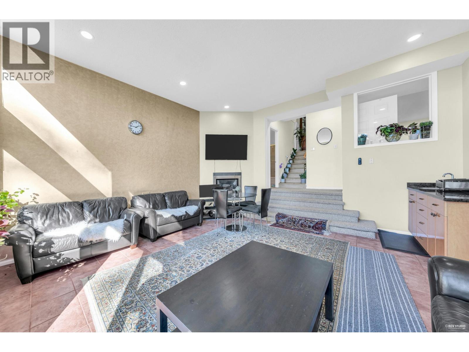 4673 WOODBURN ROAD, West Vancouver