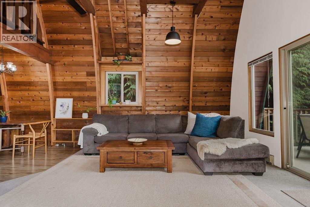2829 LOWER ROAD, Roberts Creek
