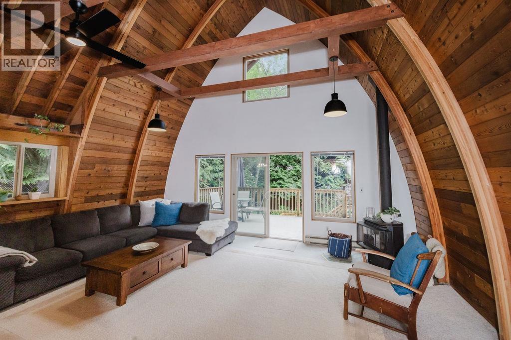 2829 LOWER ROAD, Roberts Creek
