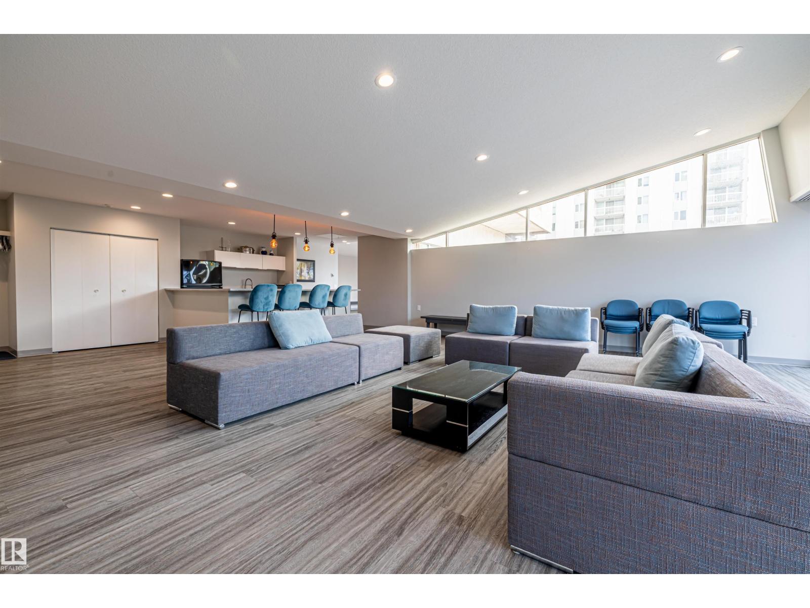 #1605 11307 99 AV NW - 31