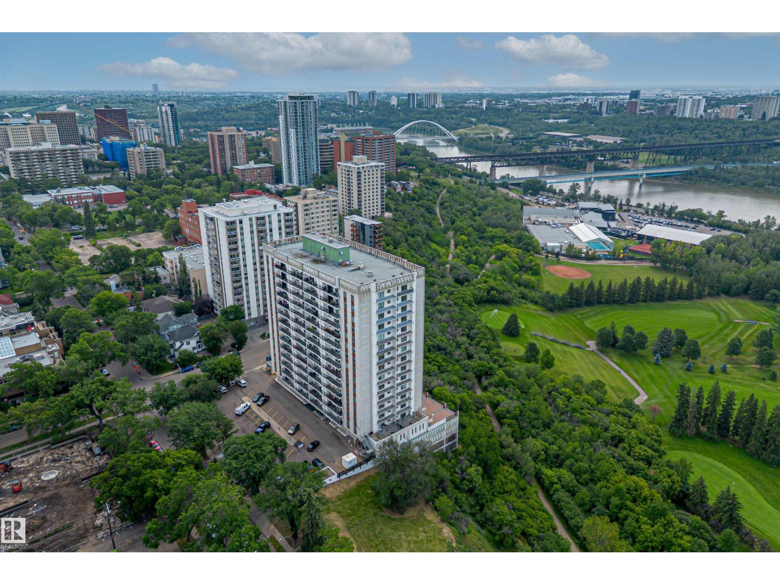 #1605 11307 99 AV NW - 48