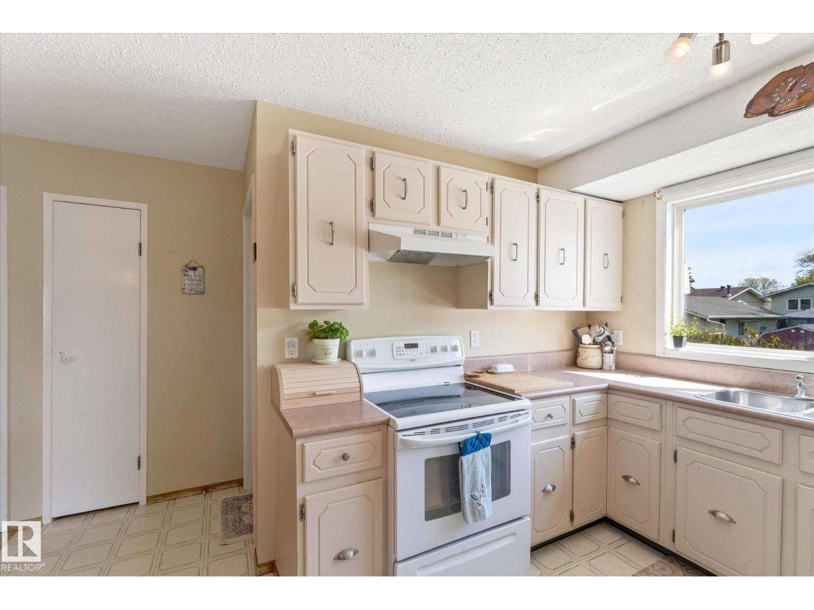 886 KNOTTWOOD RD S NW - 17