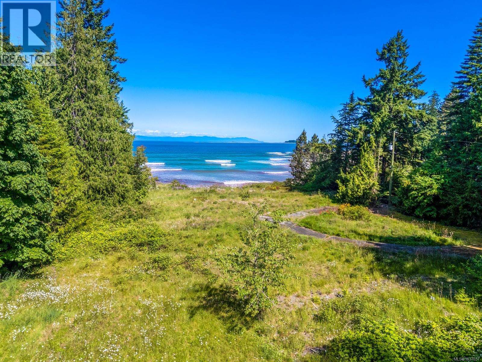4218 Island Hwy S, Courtenay