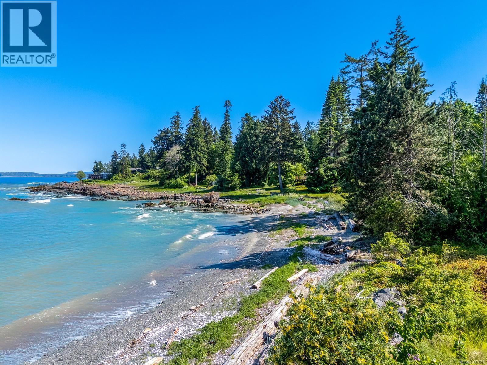 4218 Island Hwy S, Courtenay