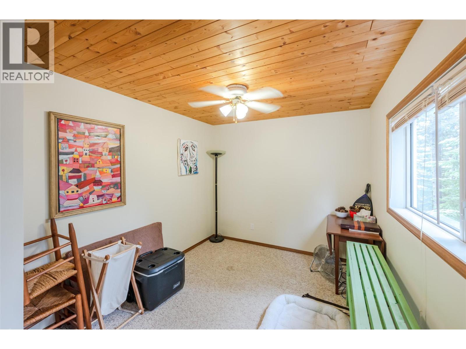 270 Cougar Road, Oliver