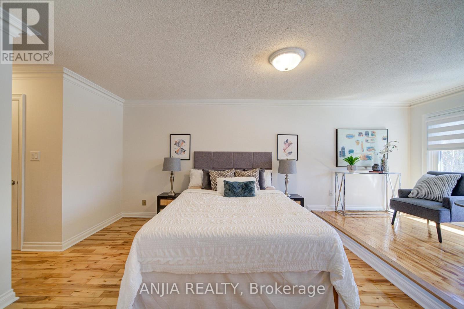 78 BAYWOOD COURT - 28