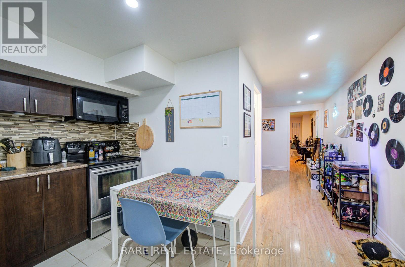 71 WILLOWBROOK ROAD - 28