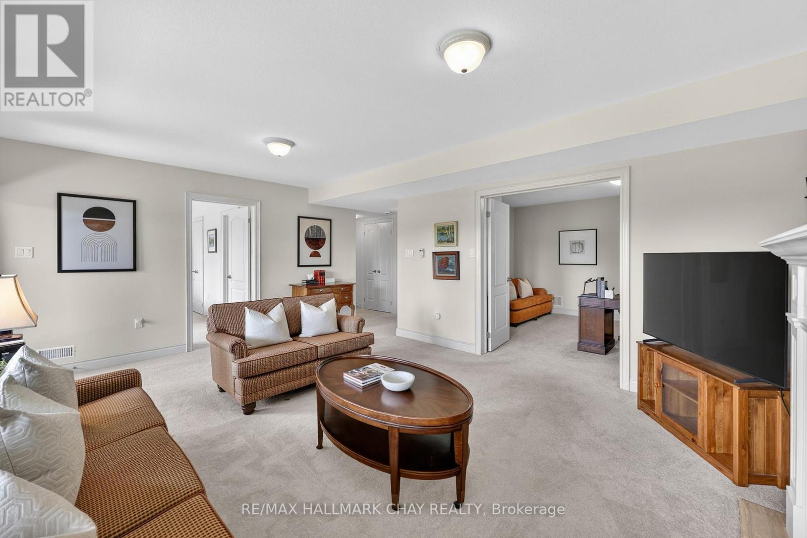 #26 133 RIDGE WAY - 26