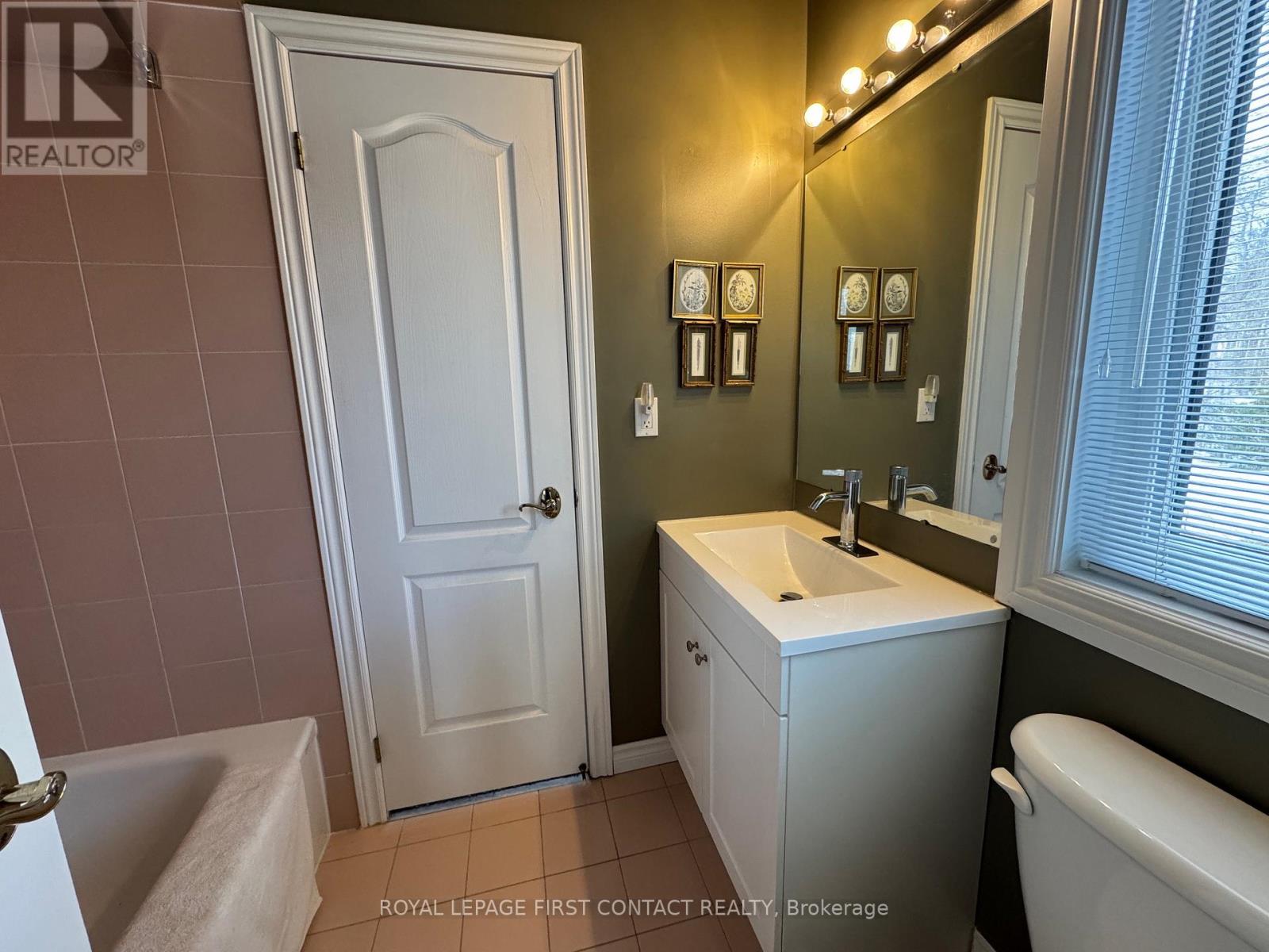 26 EDGECOMBE TERRACE - 32