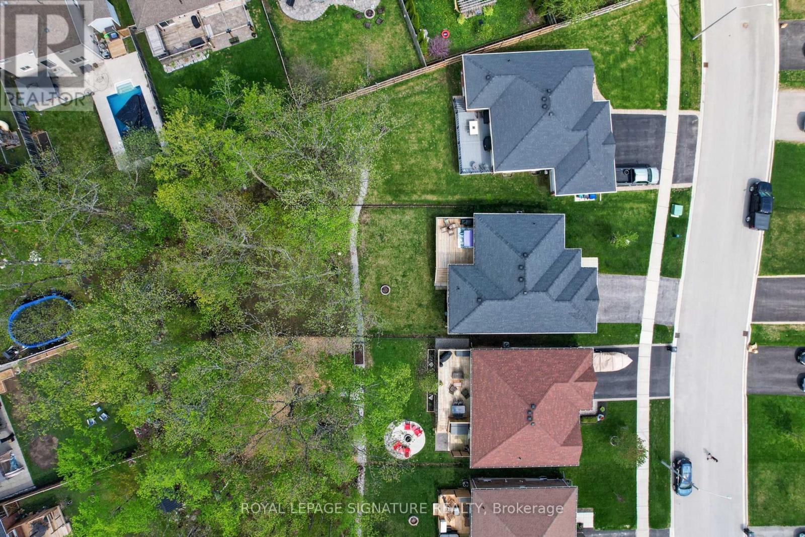22 HUNTER AVENUE - 43