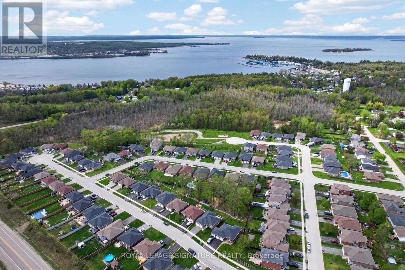 22 HUNTER AVENUE - 47