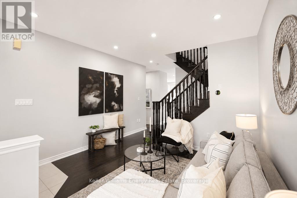 270 KINCARDINE STREET - 8