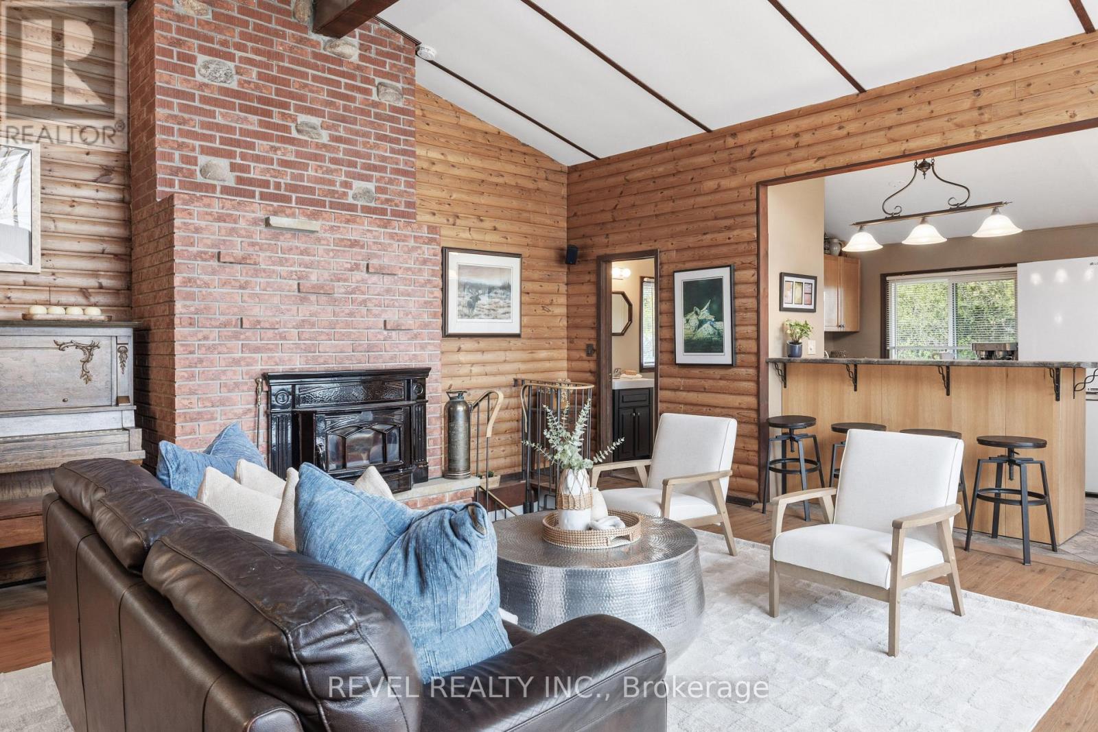 18 LAKEVIEW BOULEVARD - 13