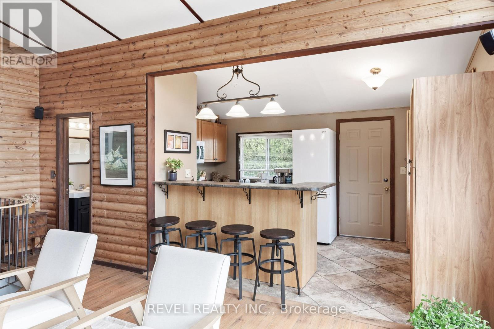 18 LAKEVIEW BOULEVARD - 12