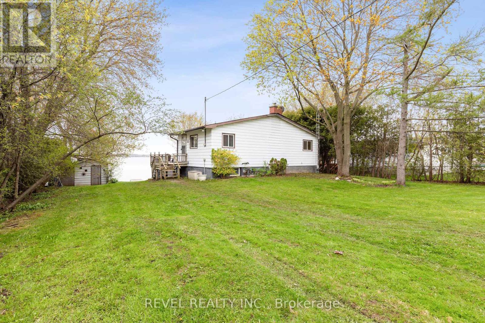 18 LAKEVIEW BOULEVARD - 4