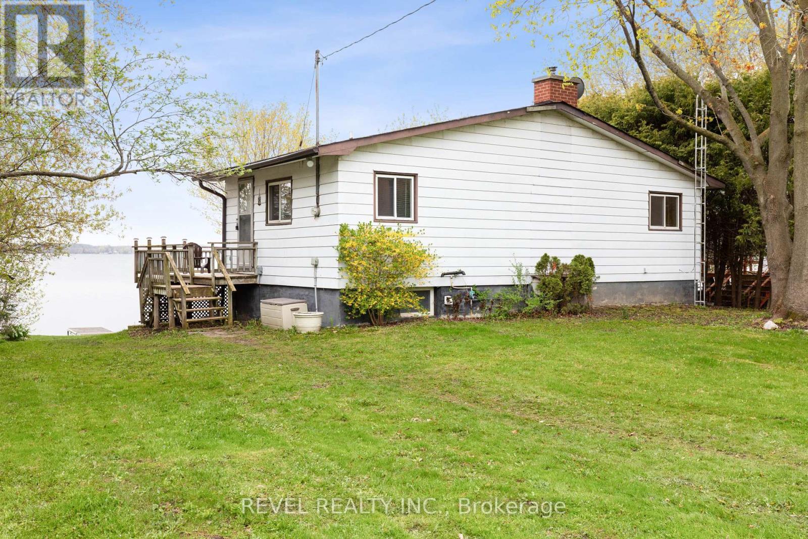 18 LAKEVIEW BOULEVARD - 5