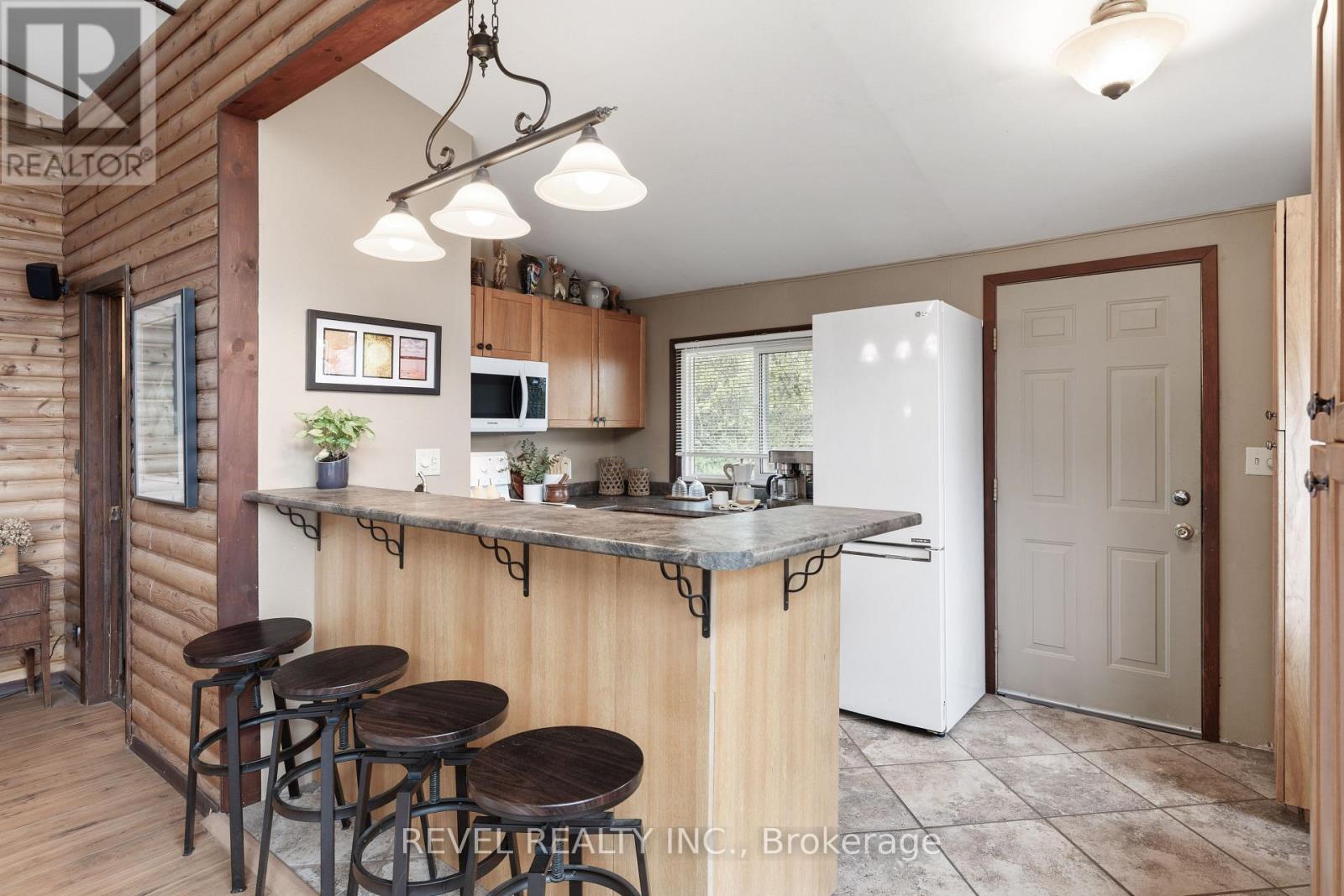 18 LAKEVIEW BOULEVARD - 8