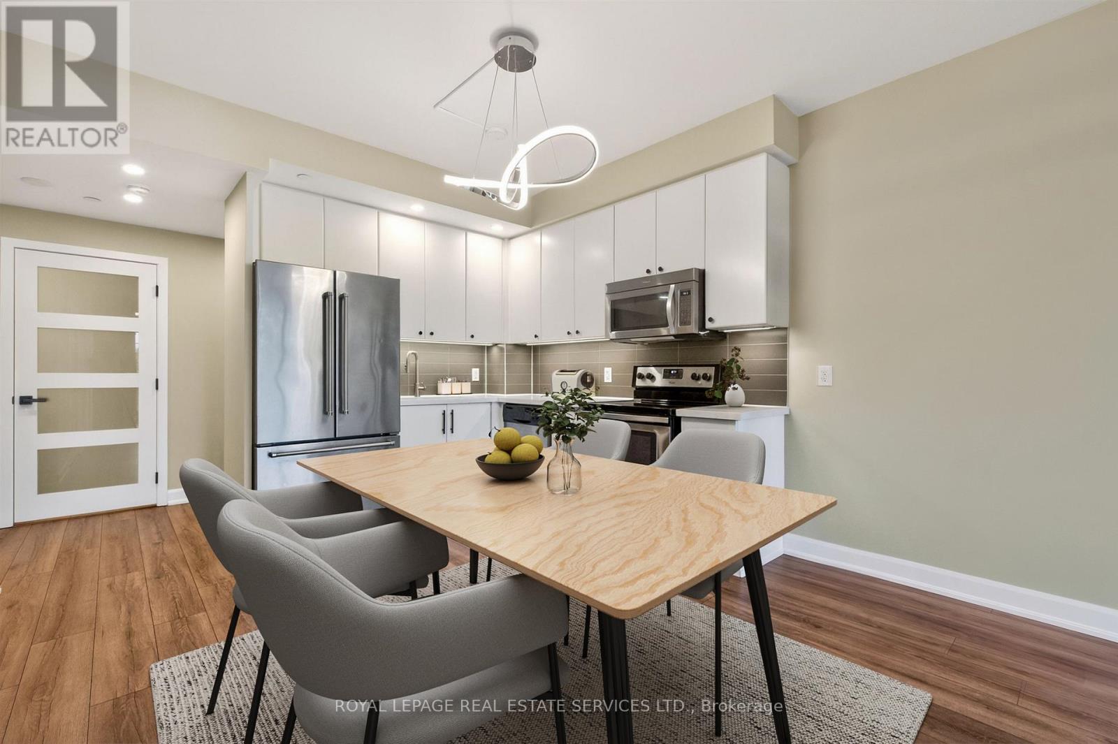 #315 8 FIELDWAY ROAD - 9