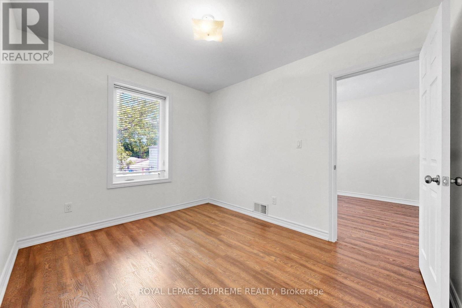 119 ESSEX STREET W - 27