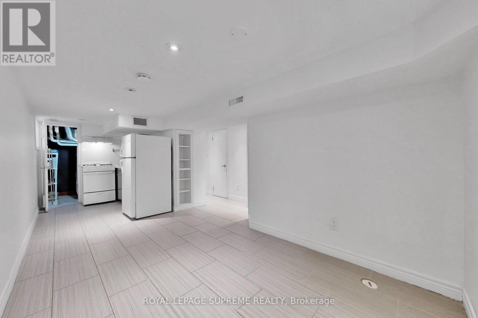 119 ESSEX STREET W - 35