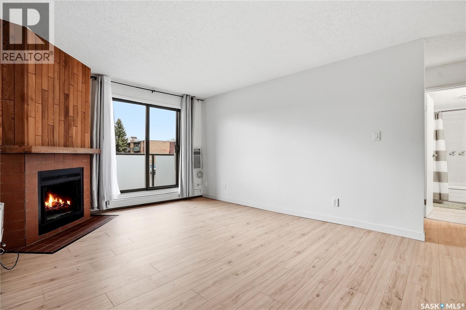 #205 423 Tait COURT - 5