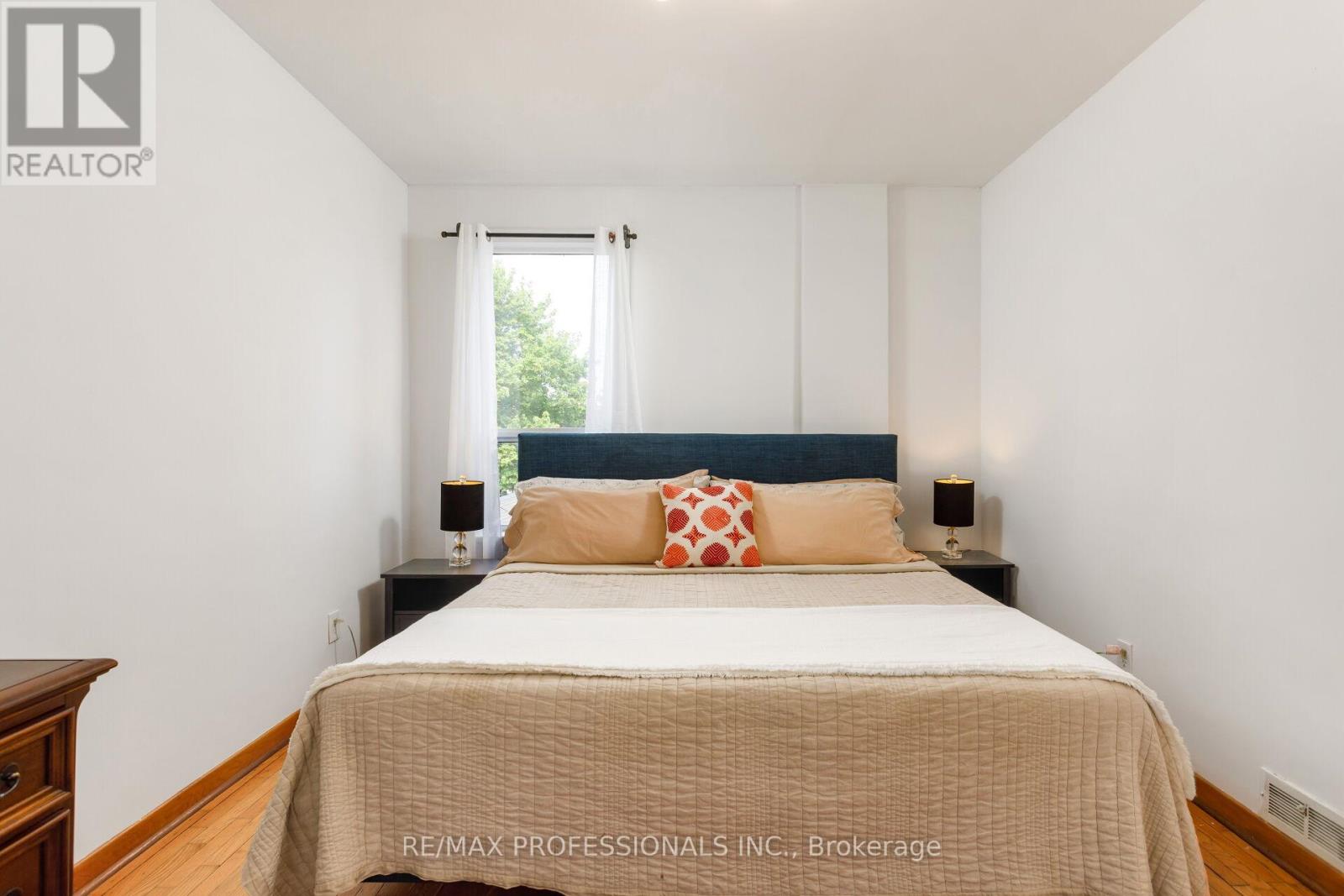 199 OSLER STREET - 27