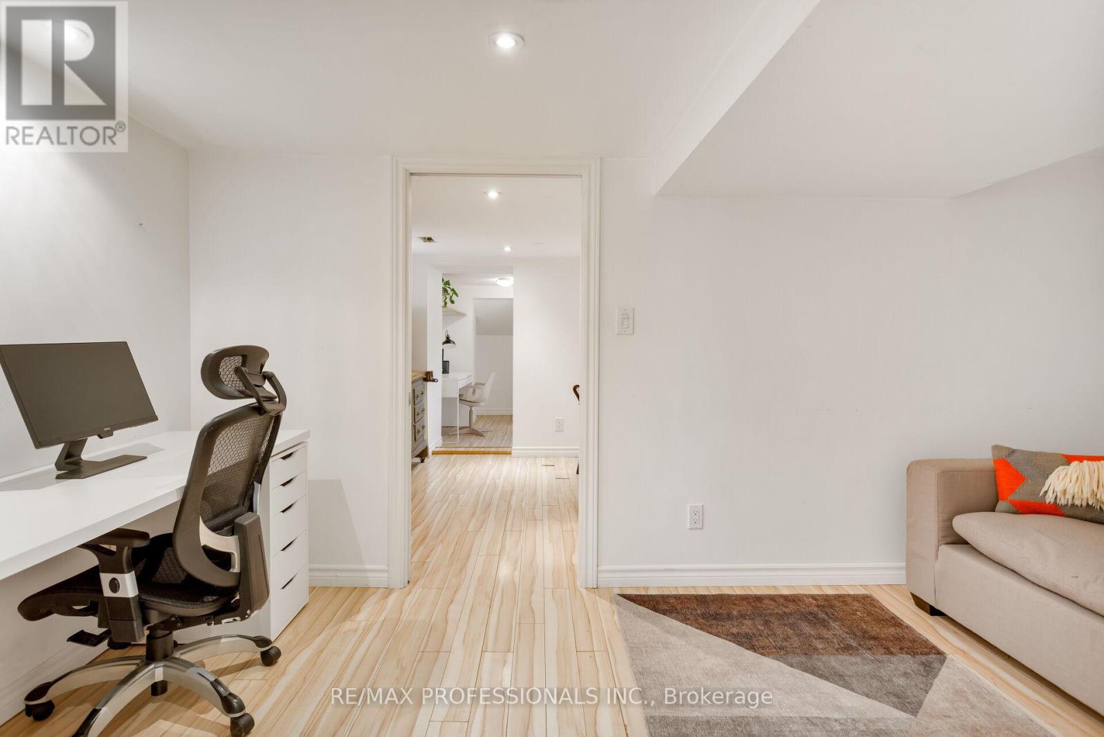199 OSLER STREET - 42