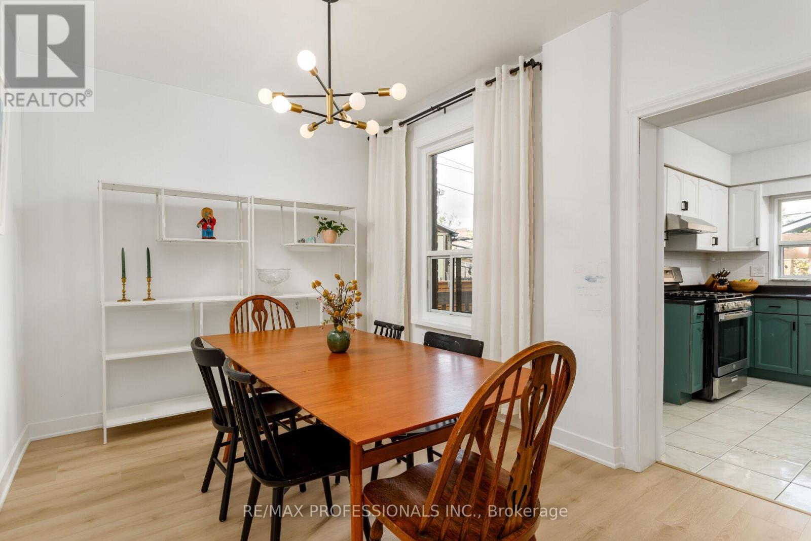 199 OSLER STREET - 6