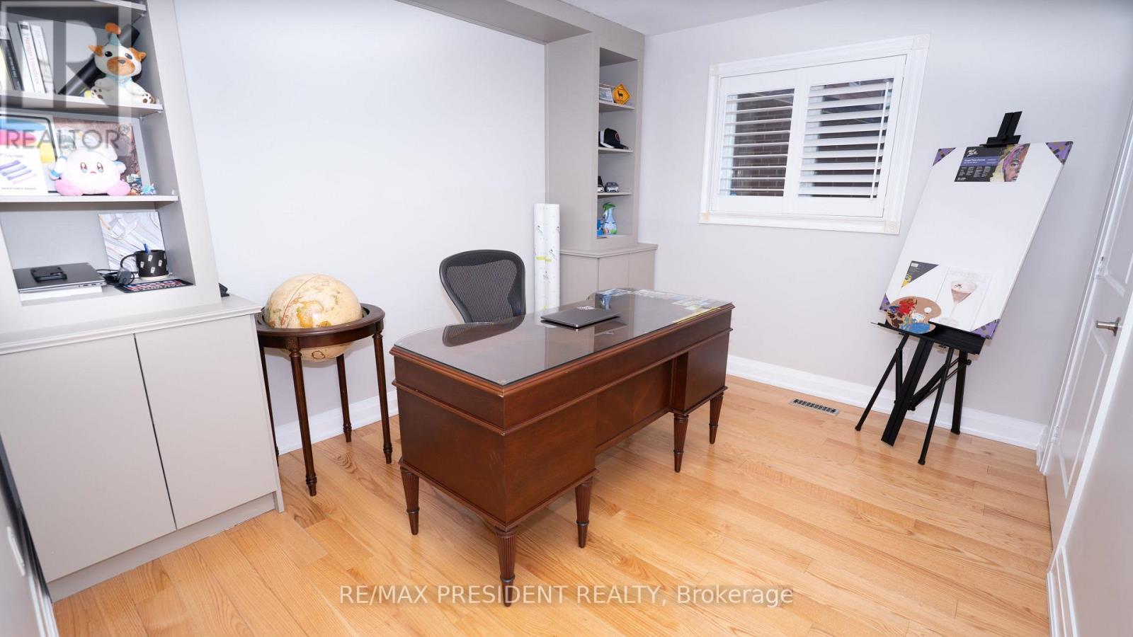 233 RUTHERFORD ROAD N - 13