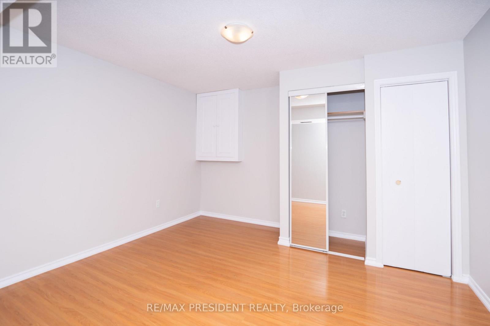 233 RUTHERFORD ROAD N - 33